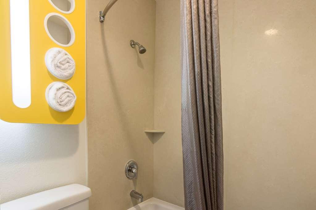 Motel 6 Bell Gardens Ruang foto