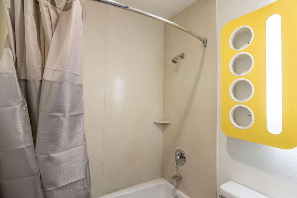 Motel 6 Bell Gardens Ruang foto