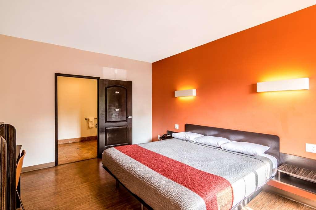 Motel 6 Bell Gardens Ruang foto