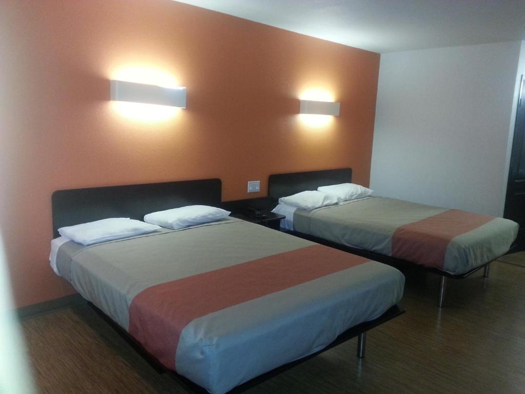 Motel 6 Bell Gardens Ruang foto
